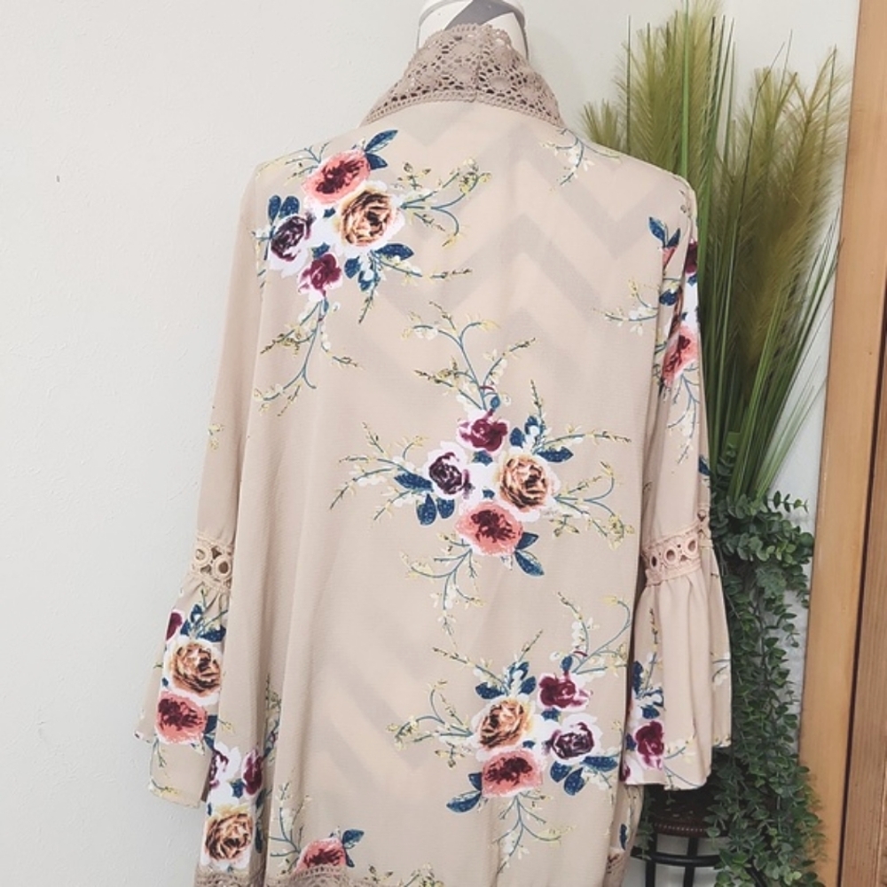 Floral Lace-Trim Open Front Cardigan - Blush Pink - Picture 5 of 14